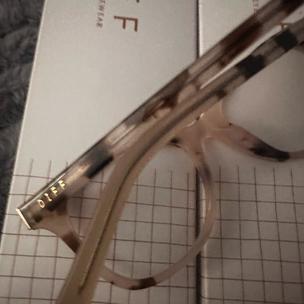 ❌ SOLD ❌ Diff Carina Cream Tortoise Prescription Eyeglass Frames - Picture 10 of 10